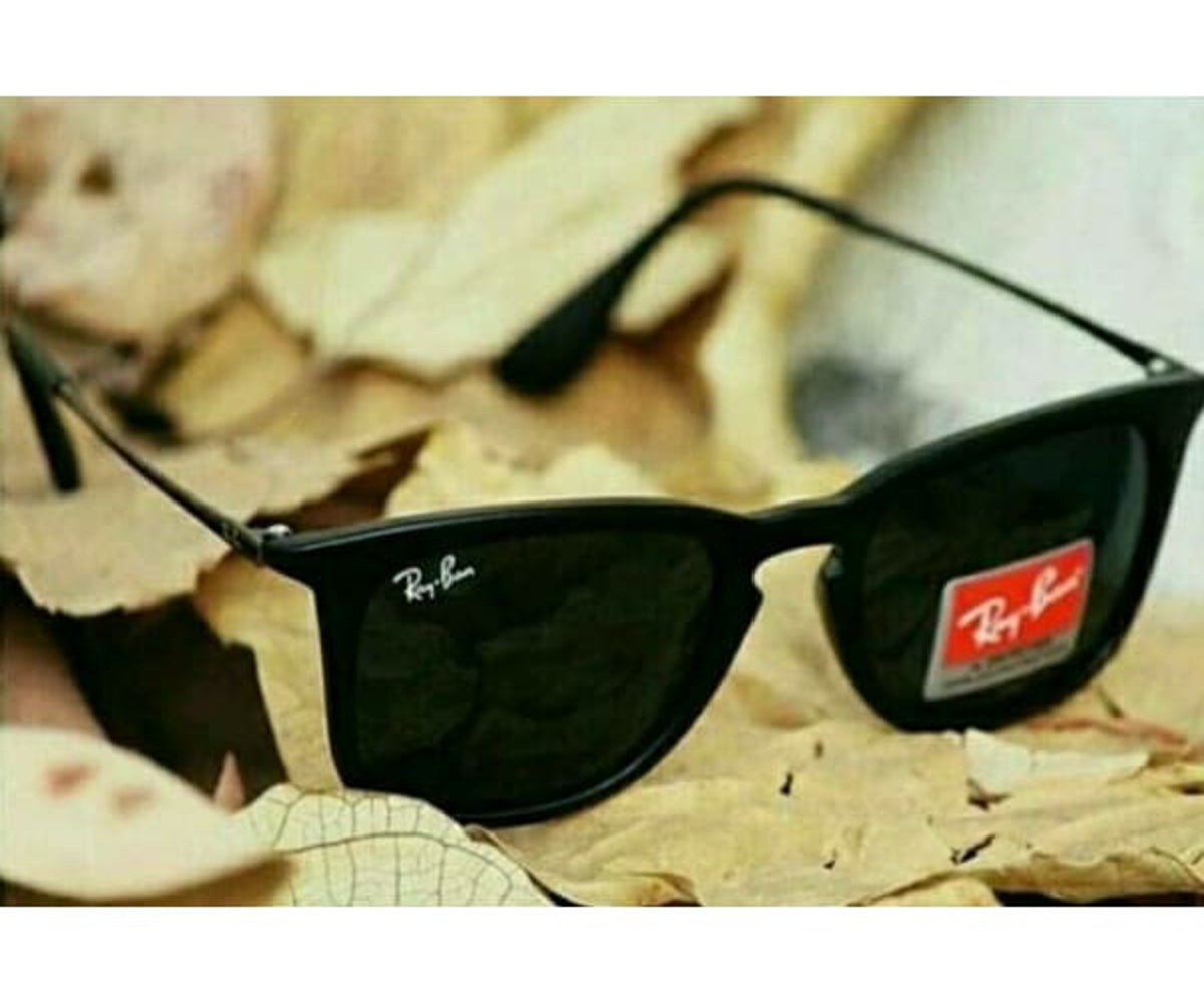 Ray-Ban (RB) New Fashion Square Design 4221 Square Model Master Pcs Sunglasses For Men.