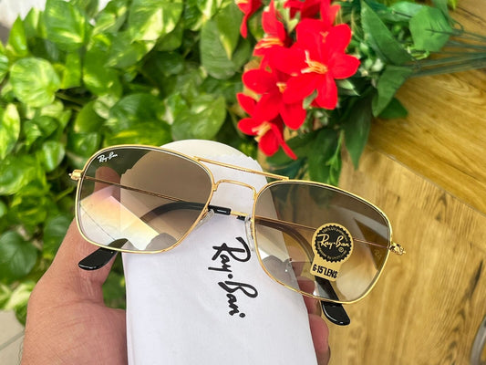 RAY-BAN Trendy Hot Favourite Wintage Sunglass For Unisex.